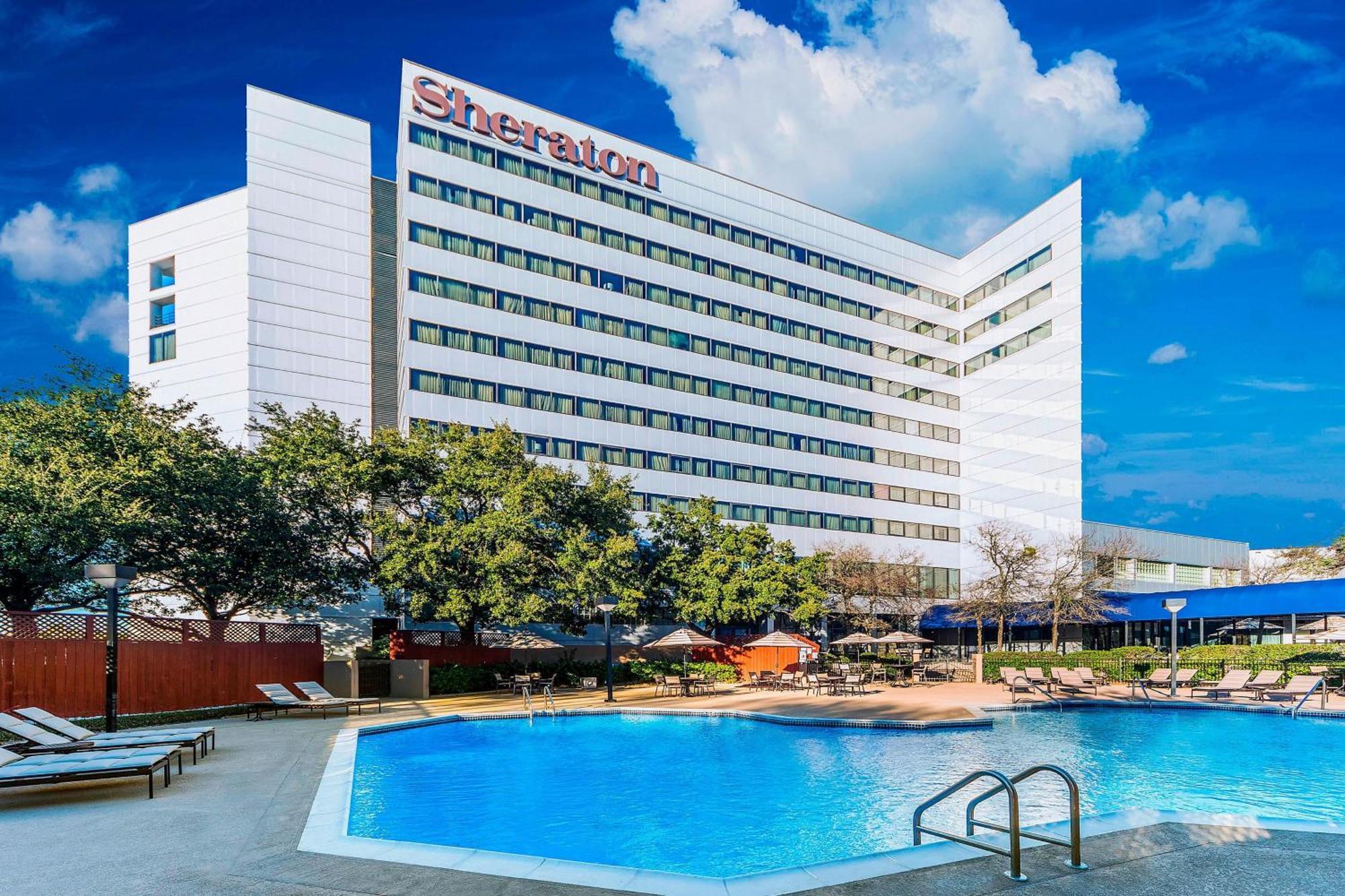 Sheraton North Houston At George Bush Intercontinental Hotel Екстериор снимка